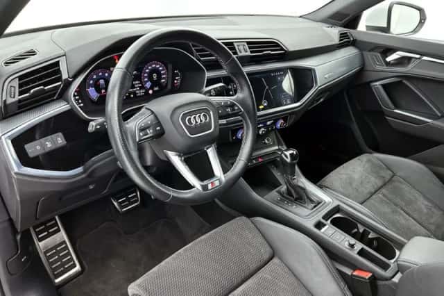 Audi Q3 (2021) thumbnail 32