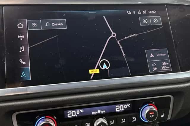 Audi Q3 (2021) thumbnail 7
