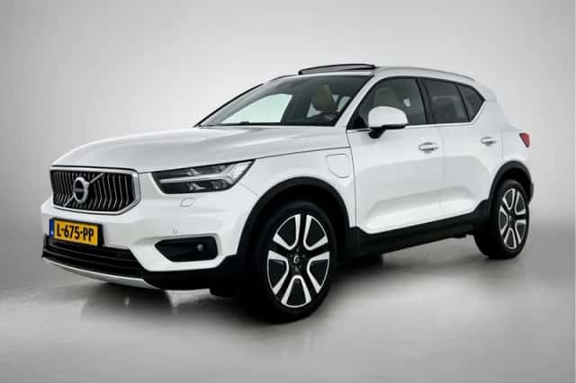 Volvo XC40 (2021) thumbnail 1