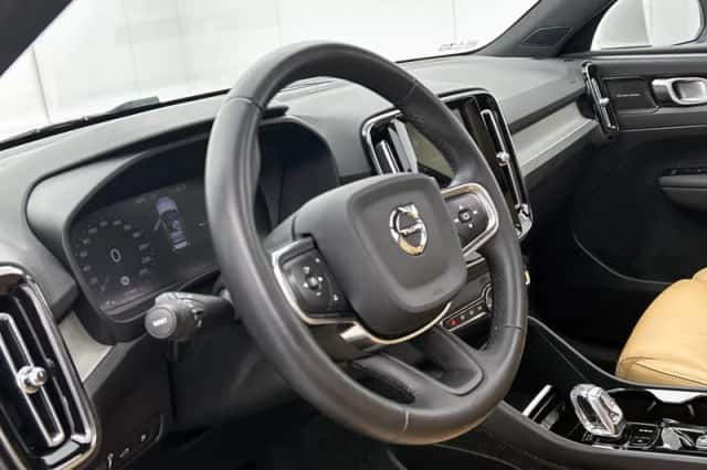 Volvo XC40 (2021) thumbnail 6