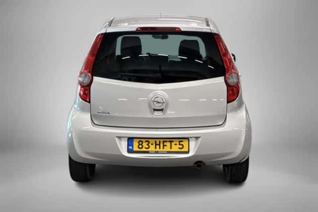 Opel Agila (2008) thumbnail 6