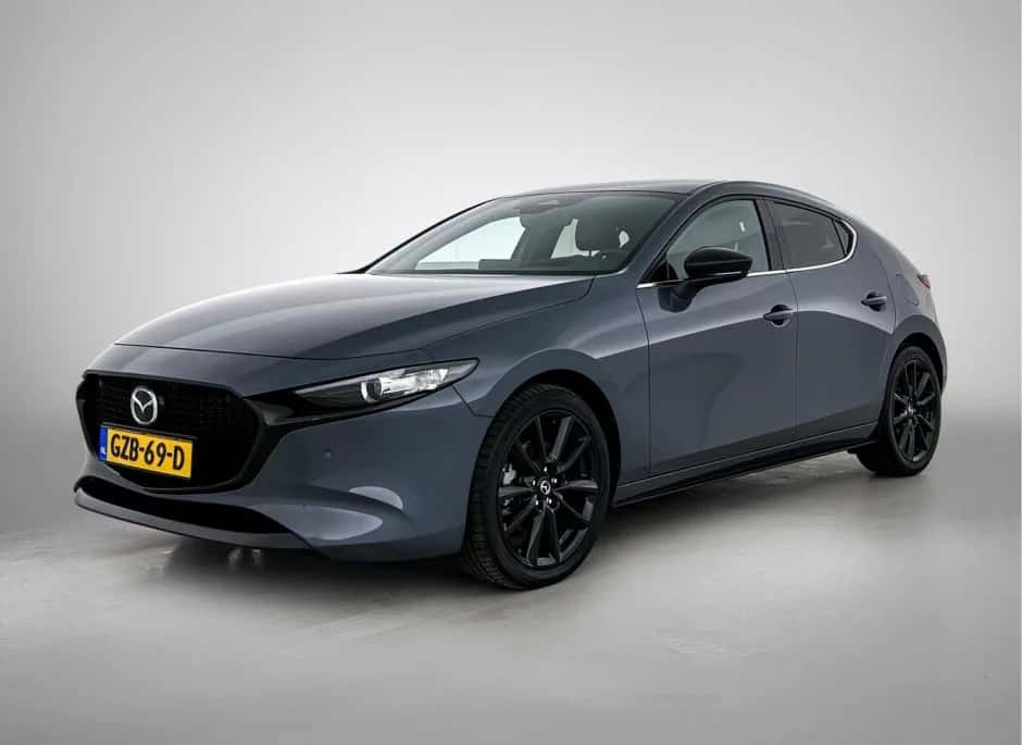 Mazda 3 (2024) — foto 1