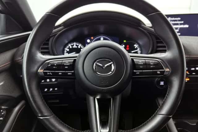 Mazda 3 (2024) thumbnail 17