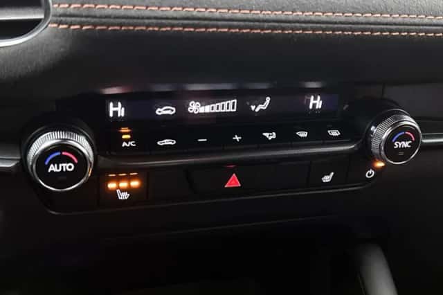 Mazda 3 (2024) thumbnail 9