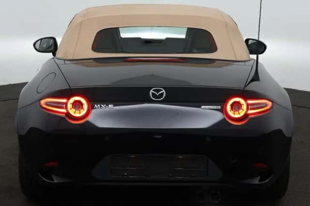 Mazda MX-5 (2025) thumbnail 23