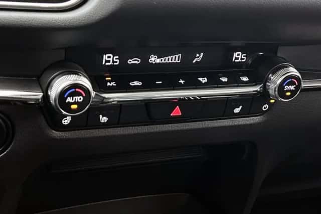 Mazda CX-30 (2025) thumbnail 9