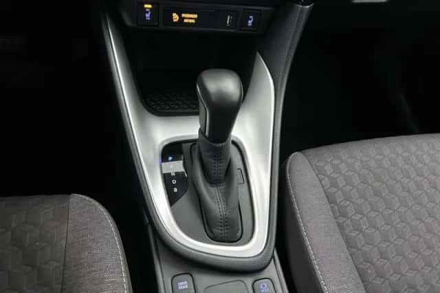 Mazda 2_Hybrid (2025) thumbnail 12