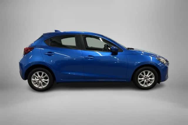 Mazda 2 (2017) thumbnail 3