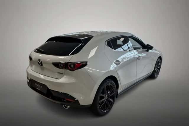 Mazda 3 (2025) thumbnail 2