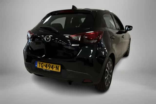 Mazda 2 (2018) thumbnail 2