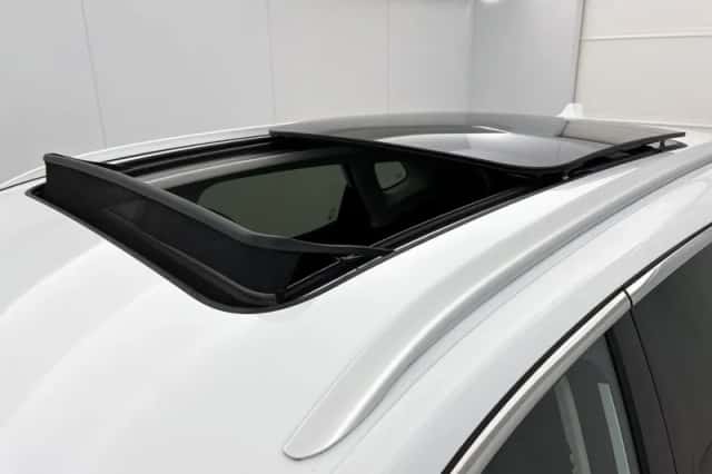 MG MG HS (2023) thumbnail 12