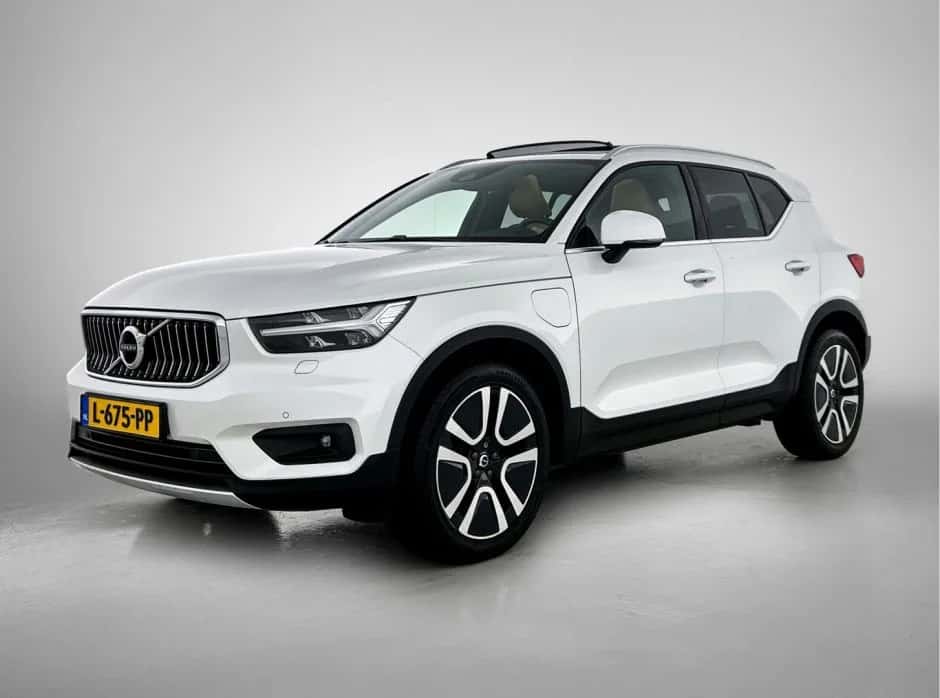 Volvo XC40 (2021) — foto 1