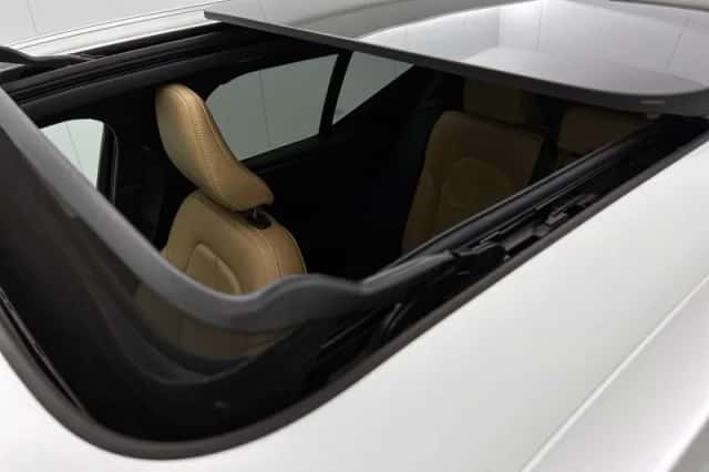 Volvo XC40 (2021) thumbnail 12