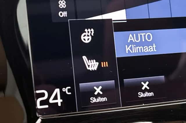 Volvo XC40 (2021) thumbnail 21
