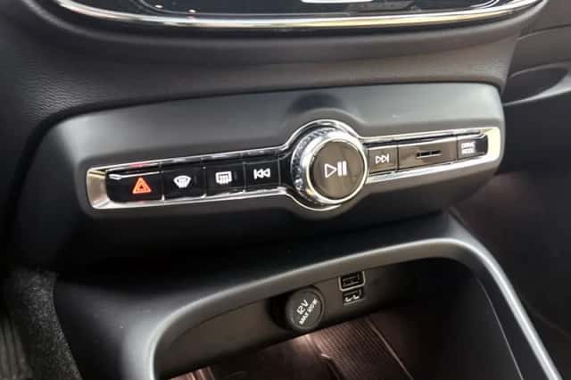 Volvo XC40 (2021) thumbnail 29