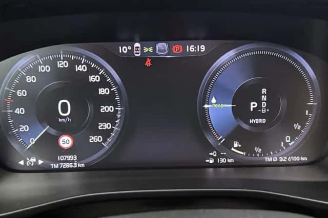 Volvo XC40 (2021) thumbnail 6