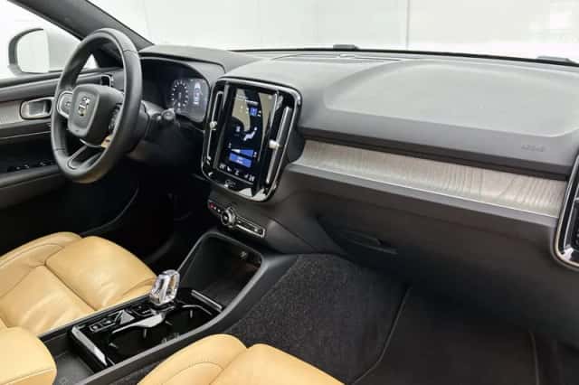 Volvo XC40 (2021) thumbnail 7