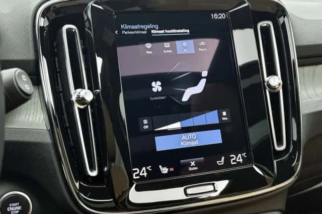 Volvo XC40 (2021) thumbnail 10