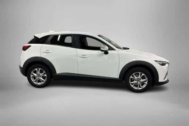 Mazda CX-3 (2017) thumbnail 3