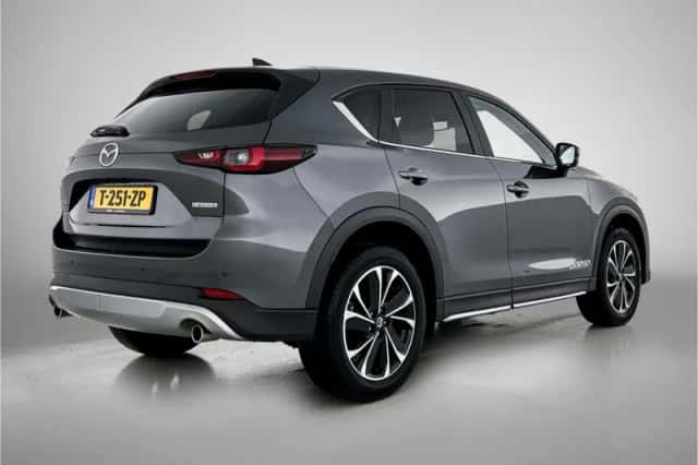 Mazda CX-5 (2023) thumbnail 2