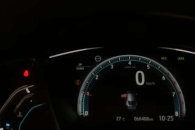 Honda Civic (2017) thumbnail 15