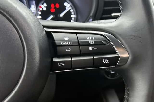 Mazda 3 (2024) thumbnail 14