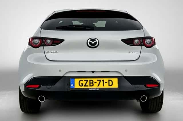Mazda 3 (2024) thumbnail 21