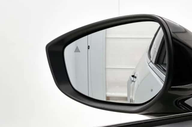 Mazda 3 (2024) thumbnail 36
