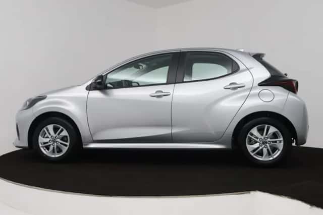 Mazda 2_Hybrid (2024) thumbnail 3