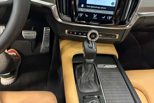 Volvo S90 (2019) thumbnail 16