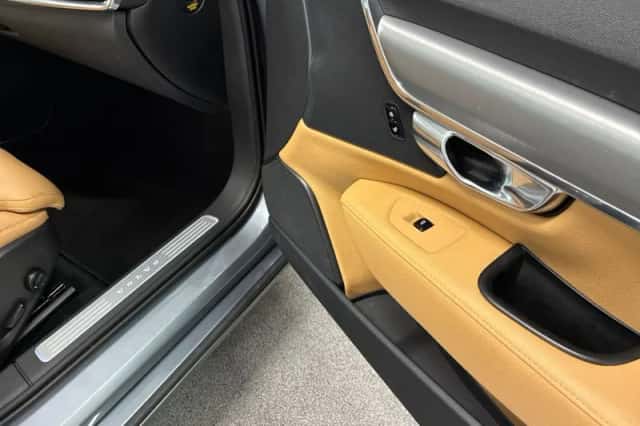 Volvo S90 (2019) thumbnail 18