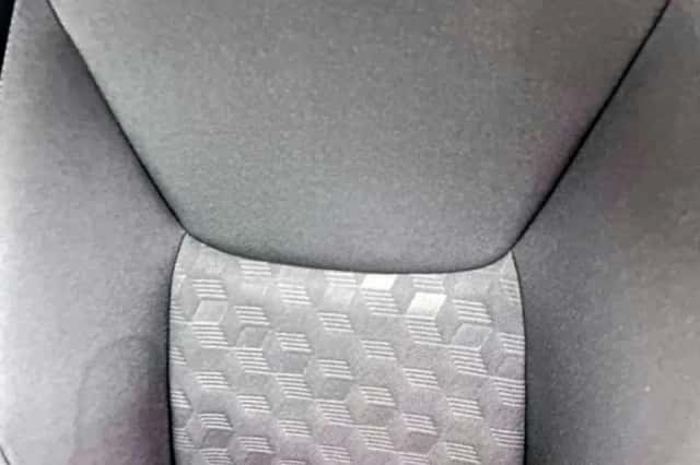 Mazda 2_Hybrid (2025) thumbnail 32