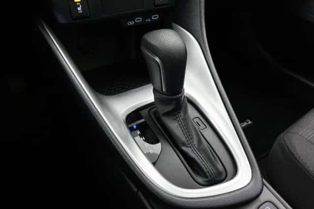 Mazda 2_Hybrid (2025) thumbnail 10