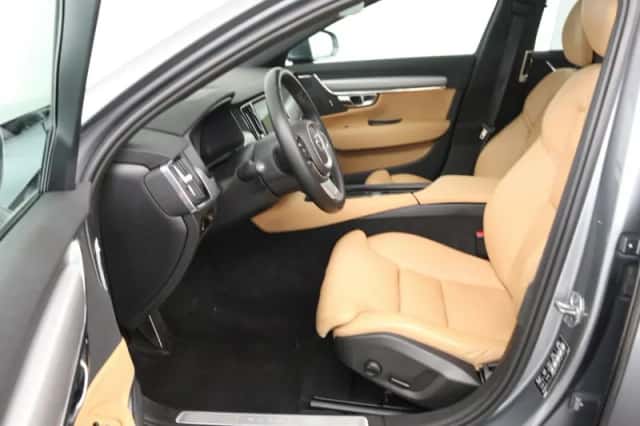 Volvo S90 (2019) thumbnail 5