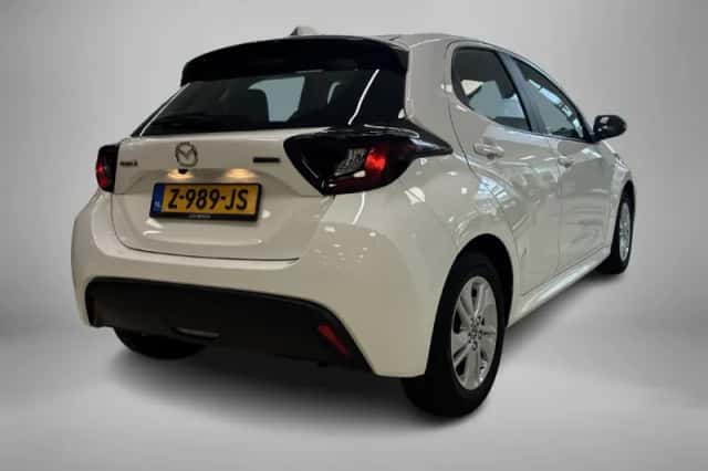 Mazda 2_Hybrid (2024) thumbnail 2