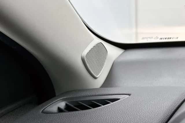 Mazda 2_Hybrid (2024) thumbnail 26