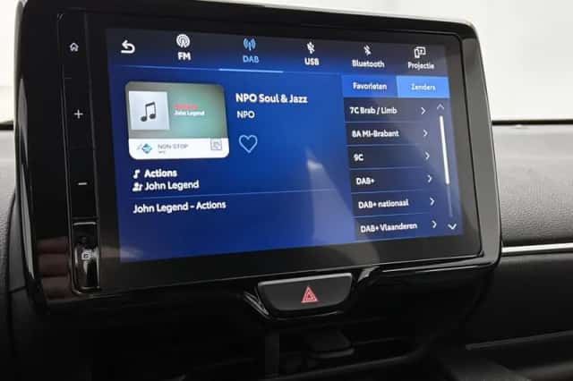 Mazda 2_Hybrid (2024) thumbnail 7