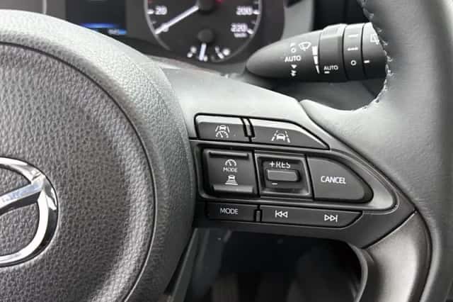 Mazda 2_Hybrid (2025) thumbnail 14