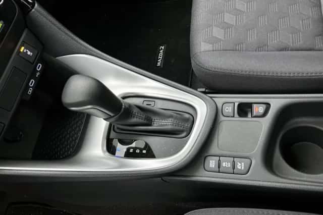 Mazda 2_Hybrid (2025) thumbnail 10