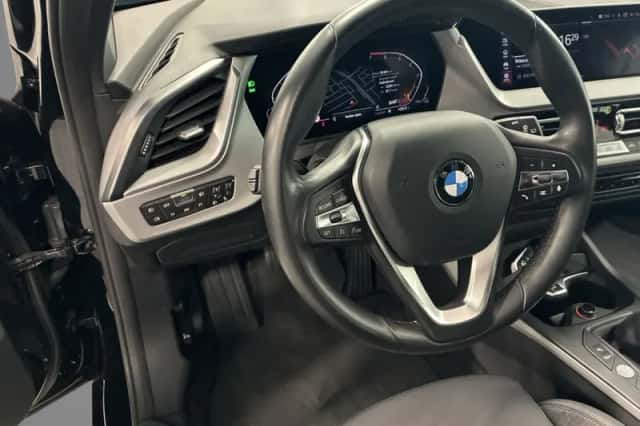 BMW 1_Serie (2020) thumbnail 4