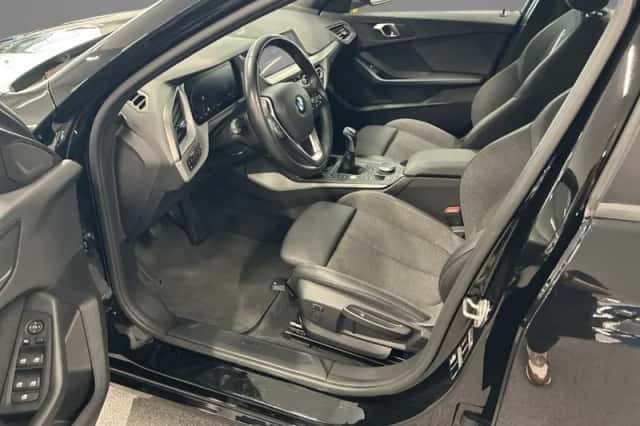 BMW 1_Serie (2020) thumbnail 5
