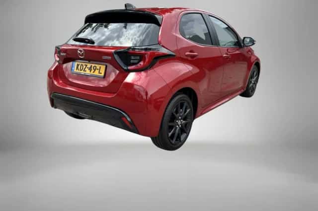 Mazda 2_Hybrid (2026) thumbnail 2
