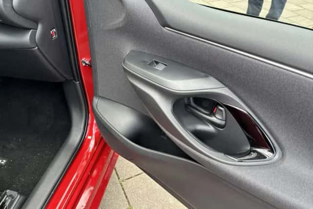Mazda 2_Hybrid (2026) thumbnail 16