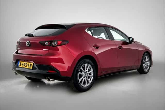 Mazda 3 (2021) thumbnail 2