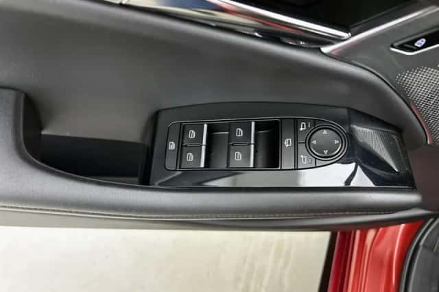 Mazda 3 (2021) thumbnail 25