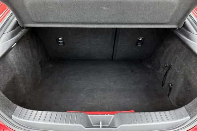 Mazda 3 (2021) thumbnail 32