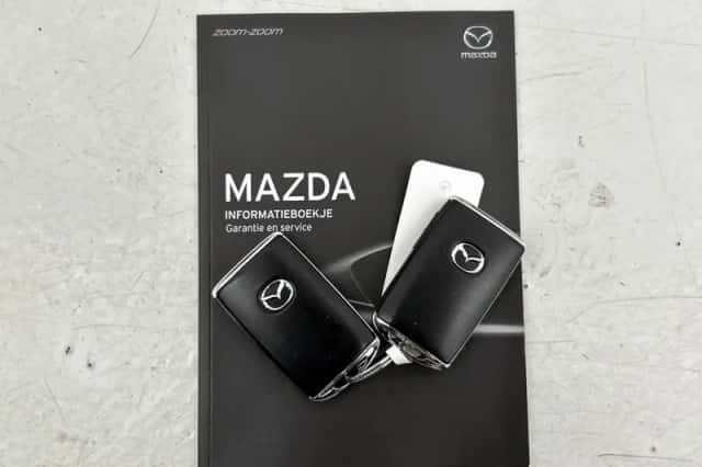 Mazda 3 (2021) thumbnail 35