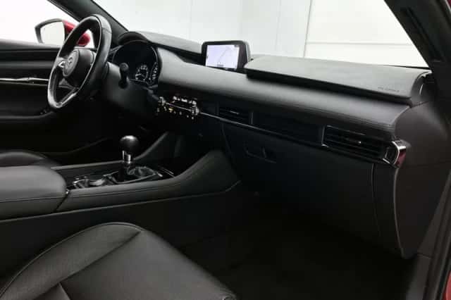 Mazda 3 (2021) thumbnail 6