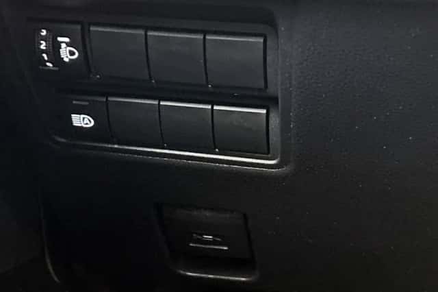 Mazda 2_Hybrid (2024) thumbnail 32