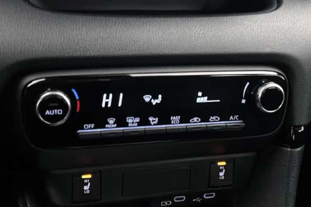 Mazda 2_Hybrid (2024) thumbnail 9